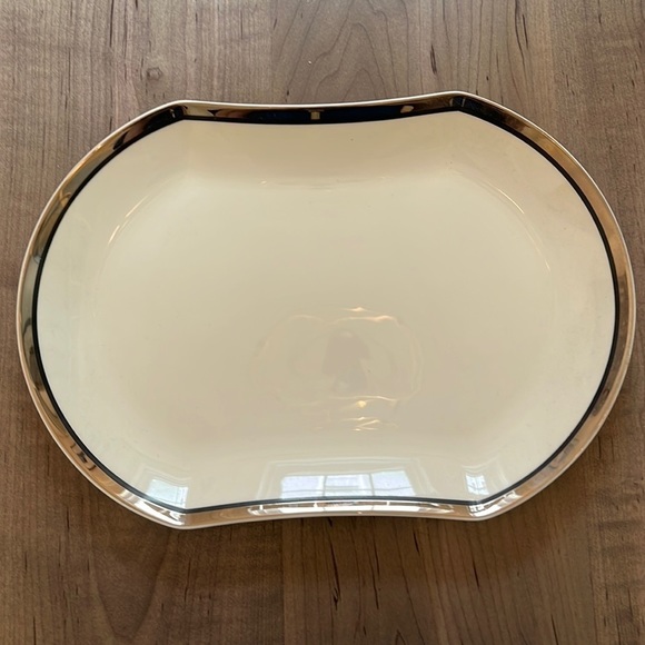 Mikasa Bone China Serving Platter Oval 13” Solitude A5-166 in EUC - Picture 1 of 4